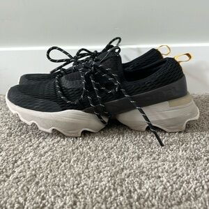 SOREL Women's Kinetic Impact Lace Sneakers